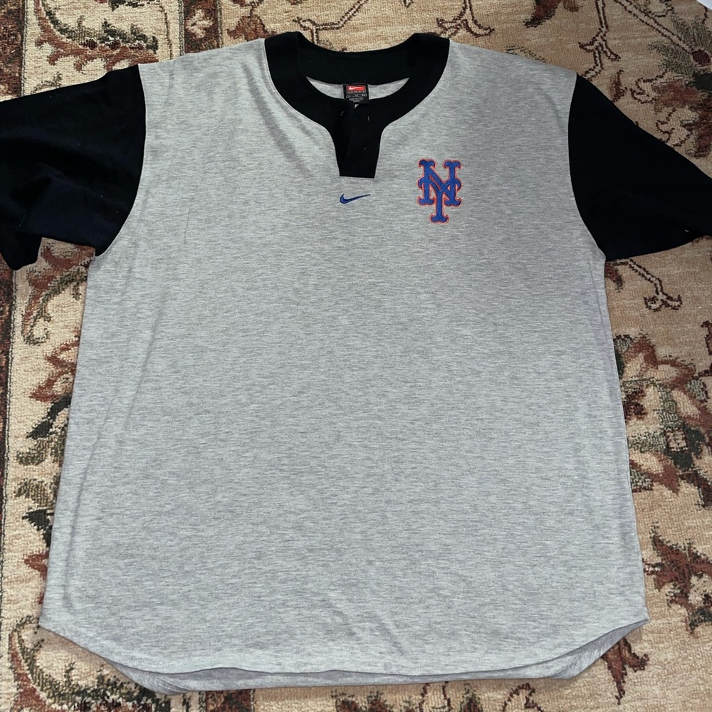 Nike Met’s Shirt